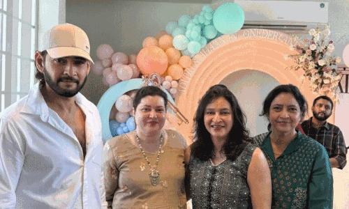 Mahesh Babu spends quality time with sisters and nephews