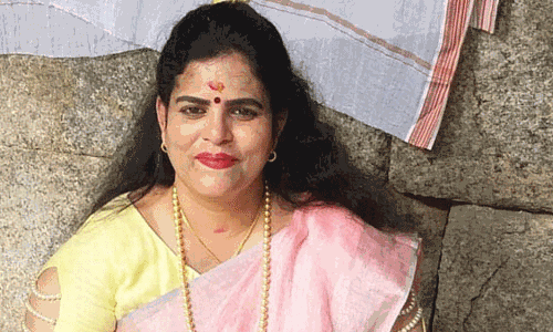 శివాజీ వ్యాఖ్యలు కరెక్టే.. అనసూయకు కరాటే కల్యాణి స్ట్రాంగ్ కౌంటర్!