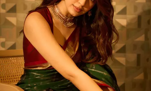 Krithi Shetty Stuns in Deep Green Pattu Saree with Gold Jewelry