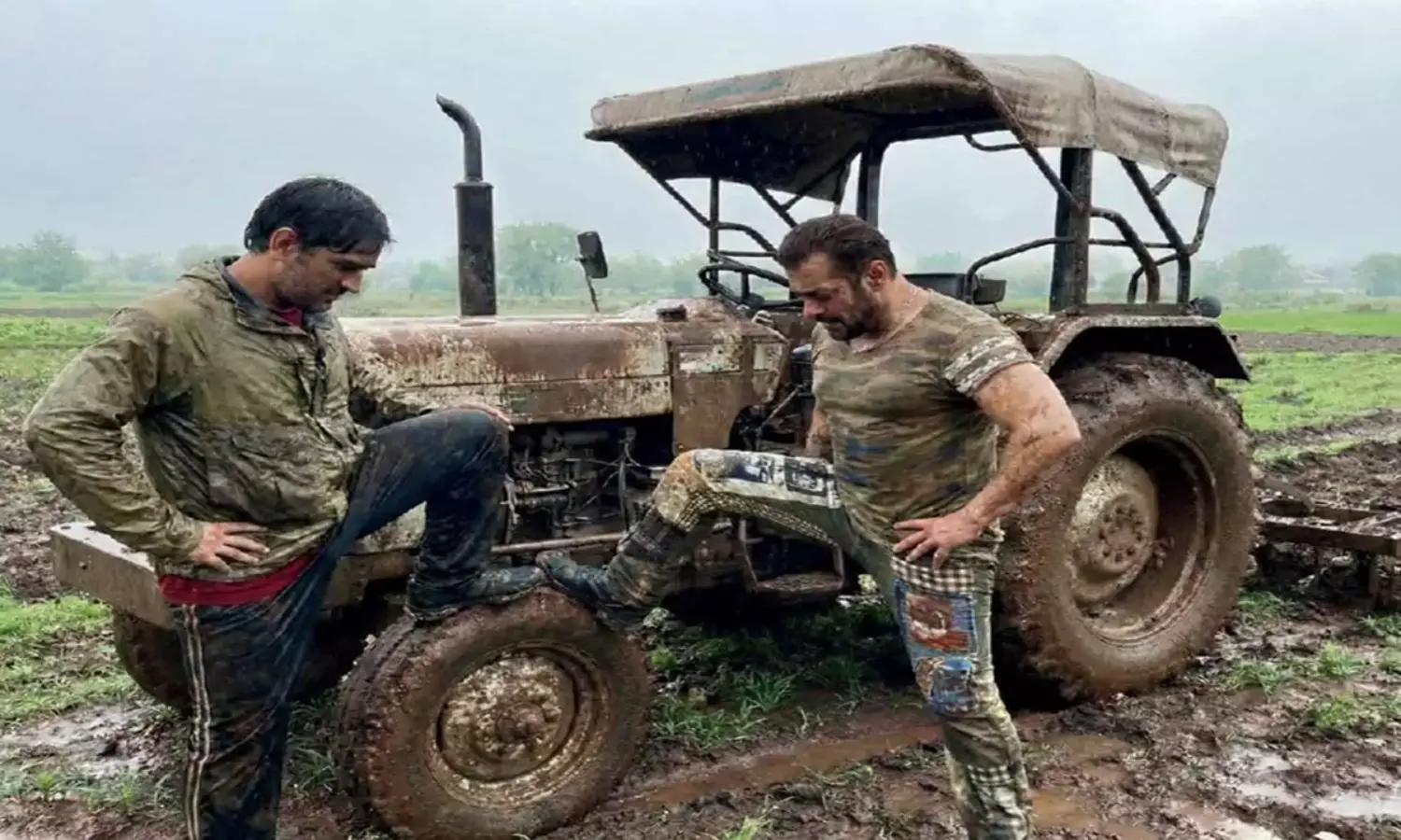 డ‌ర్టీ గేమ్స్: ఎం.ఎస్.ధోని వ‌ర్సెస్ స‌ల్మాన్