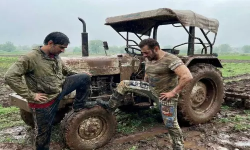 డ‌ర్టీ గేమ్స్: ఎం.ఎస్.ధోని వ‌ర్సెస్ స‌ల్మాన్