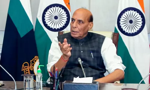 వాజ్ పేయికి ప్రపోజ్ చేసిన పాక్ మహిళ.. రిప్లై పీక్స్ అన్న రాజ్  నాథ్ సింగ్!