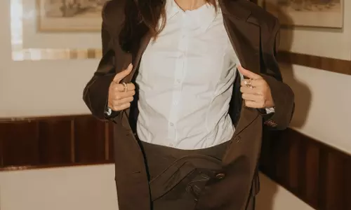 Ananya Panday stuns in chic photoshoot for tu meri main tera