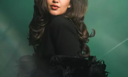 Neha Shetty Dazzles in Dramatic Black Skirt This Holiday Season