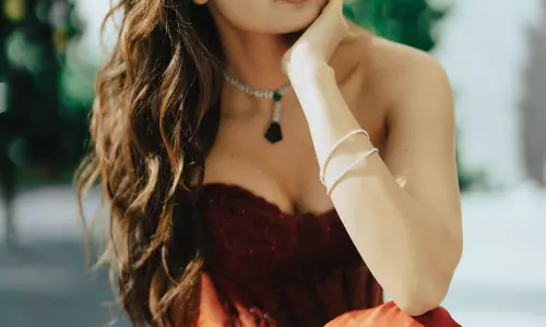 Ashika Ranganaths Festive Elegance on Display