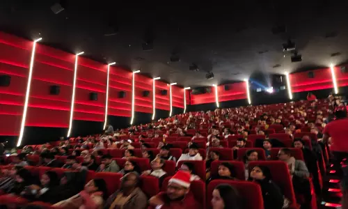 ట్రిక్స్ పై నిర్మాతల ఫోకస్! అదే కంటెంట్ పై పెడితే?