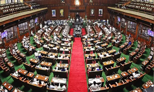 కర్ణాటకలో కొత్త చట్టం... పోలీసులు హిట్లర్స్  అయిపోతారా..!