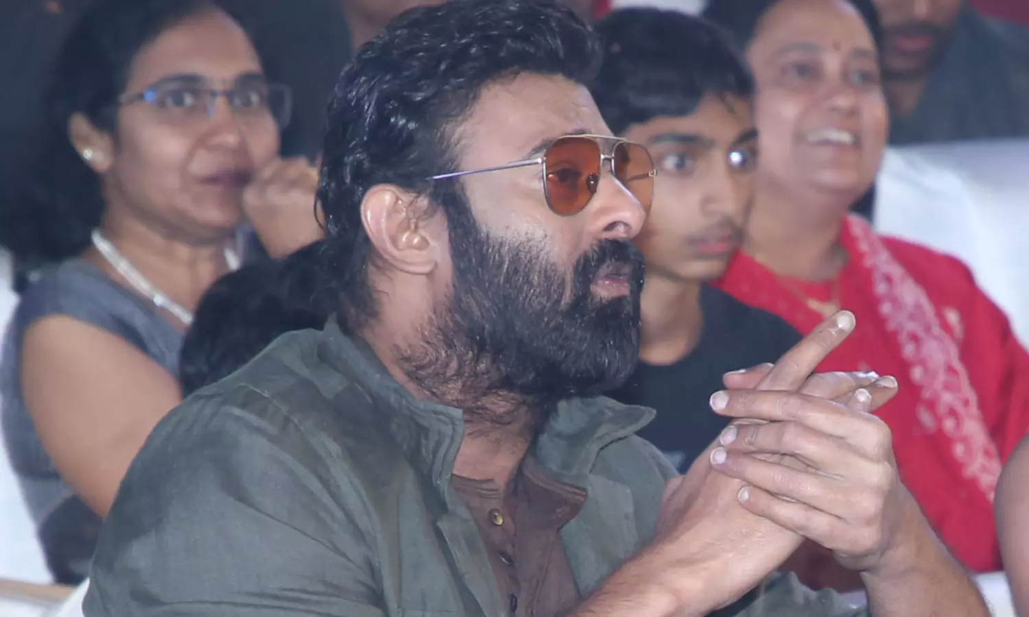 త‌న ద‌ర్శ‌కుల‌కు ప్ర‌భాస్ ఇంట్రెస్టింగ్ ట్యాగ్‌లు