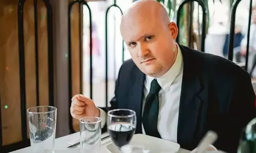 అమెరికాలో భారతీయులందరినీ  బహిష్కరించండి.. ఎందుకంటే..!