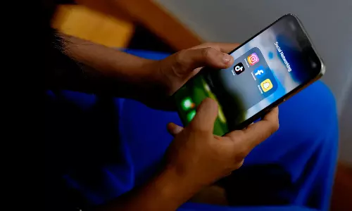 16 ఏళ్లలోపు వారికి సోషల్‌ మీడియా బ్యాన్‌.. భారత్ లో కీలక పరిణామం!