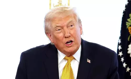 ఎప్ స్టీన్ సె*క్స్ స్కామ్ పత్రాలు.. స్లీజ్ బ్యాగ్స్ అంటూ ట్రంప్ నిప్పులు!