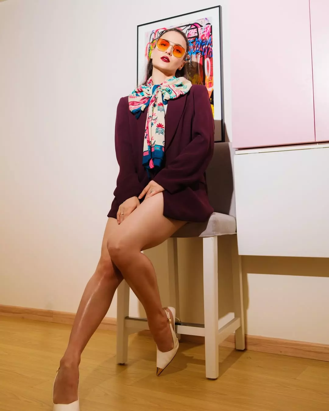 Elli AvrRam Turns Heads with Effortless Glamour Elli AvrRam Turns Heads with Effortless Glamour