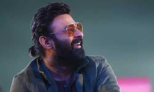 ప్ర‌భాస్ పిల‌క లుక్ వెన‌క టాప్ సీక్రెట్