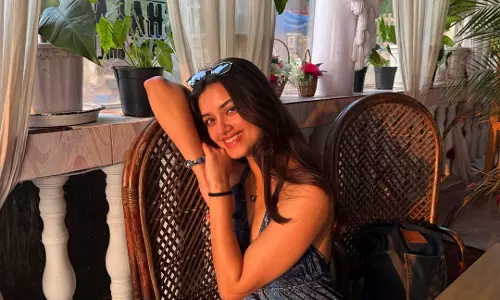 Bhagyashree Borse Bids Goodbye To 2025