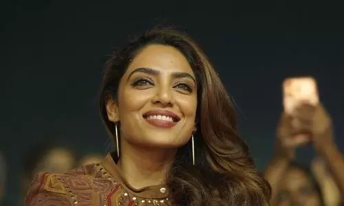 Actress Sobhita Dhulipala Celebrates Tamil Music at Season 6 Finale