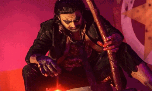 కన్ఫ్యూజన్స్ కి ట్రైలర్ లో క్లారిటీ.. రాజాసాబ్ ఇచ్చిన మూడు షాకులు ఇవే!