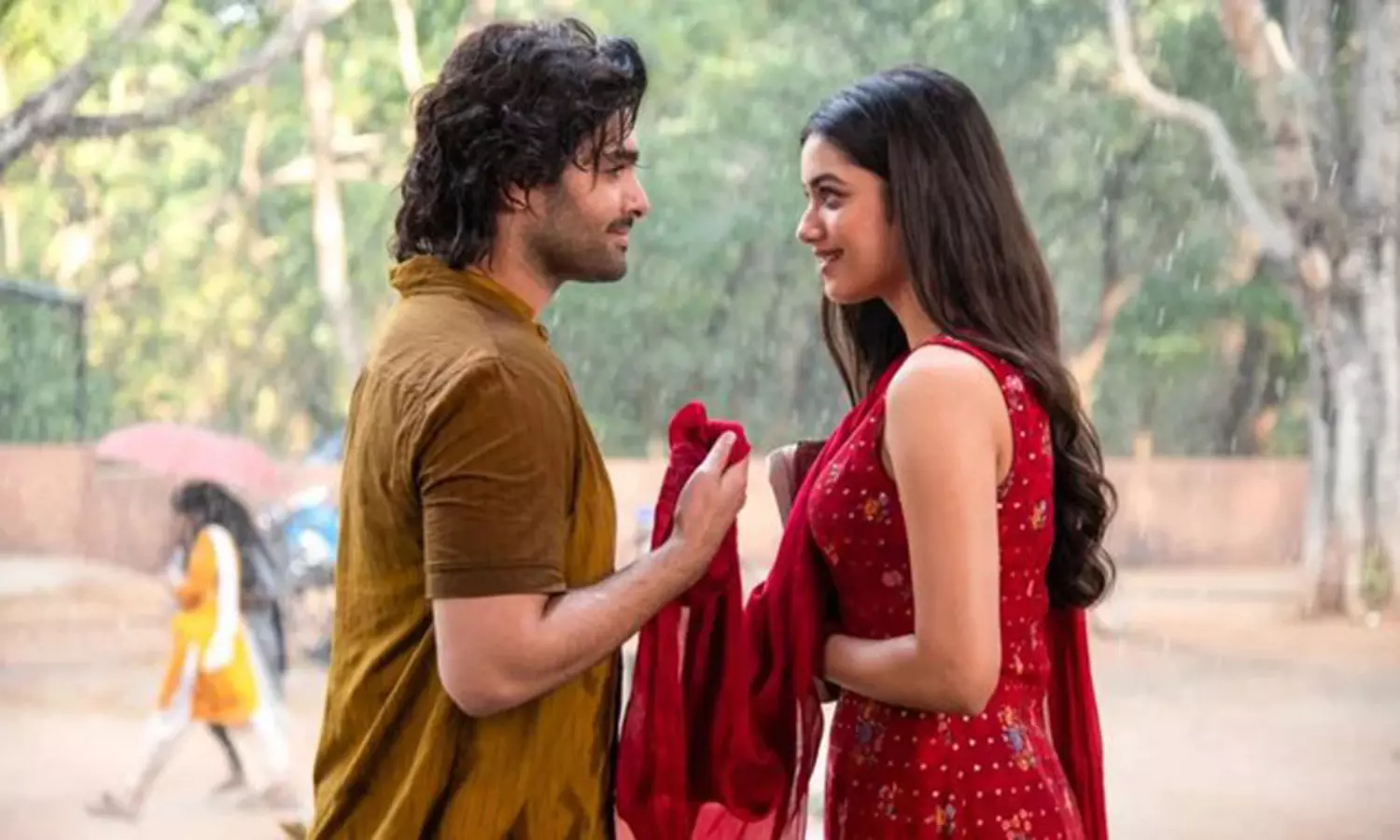 థియేటర్లలో ఫ్లాప్.. ఓటీటీలో టాప్ ప్లేస్