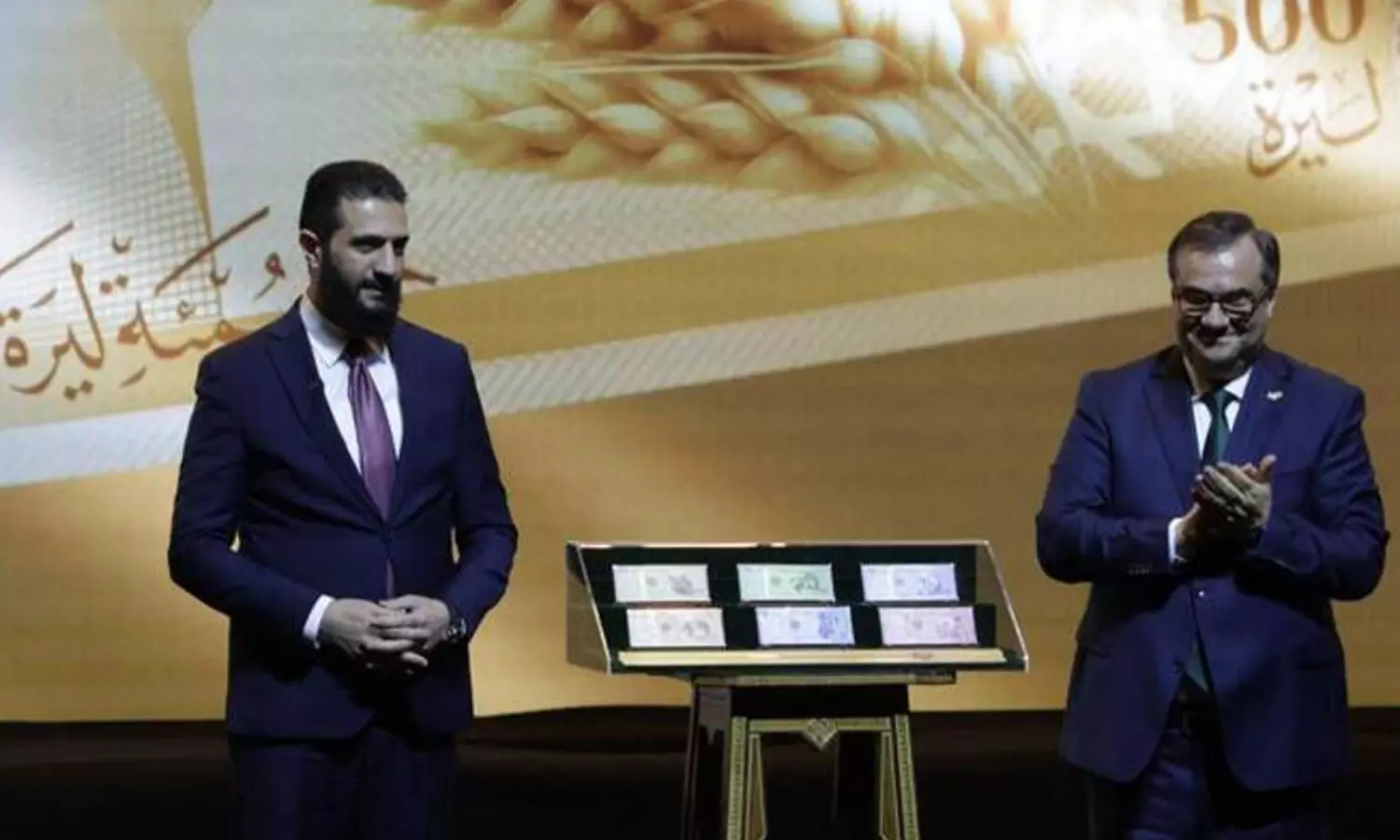 న్యూ ఇయర్ వేళ న్యూ కరెన్సీ.. మిలమిల మెరిసిపోతున్న కొత్త నోట్లు!