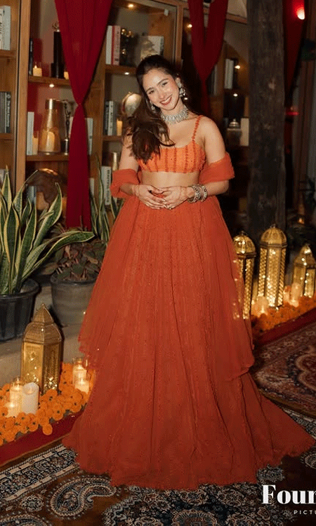 Pashmina Roshan Looks Back at a Life-Changing 2025