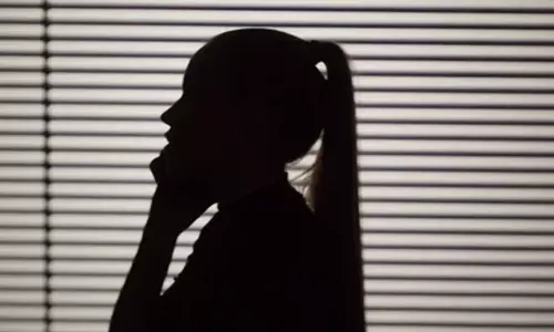 మెసేజ్‌లు పెట్టేవాడు.. మాట మార్చిన న‌టి!