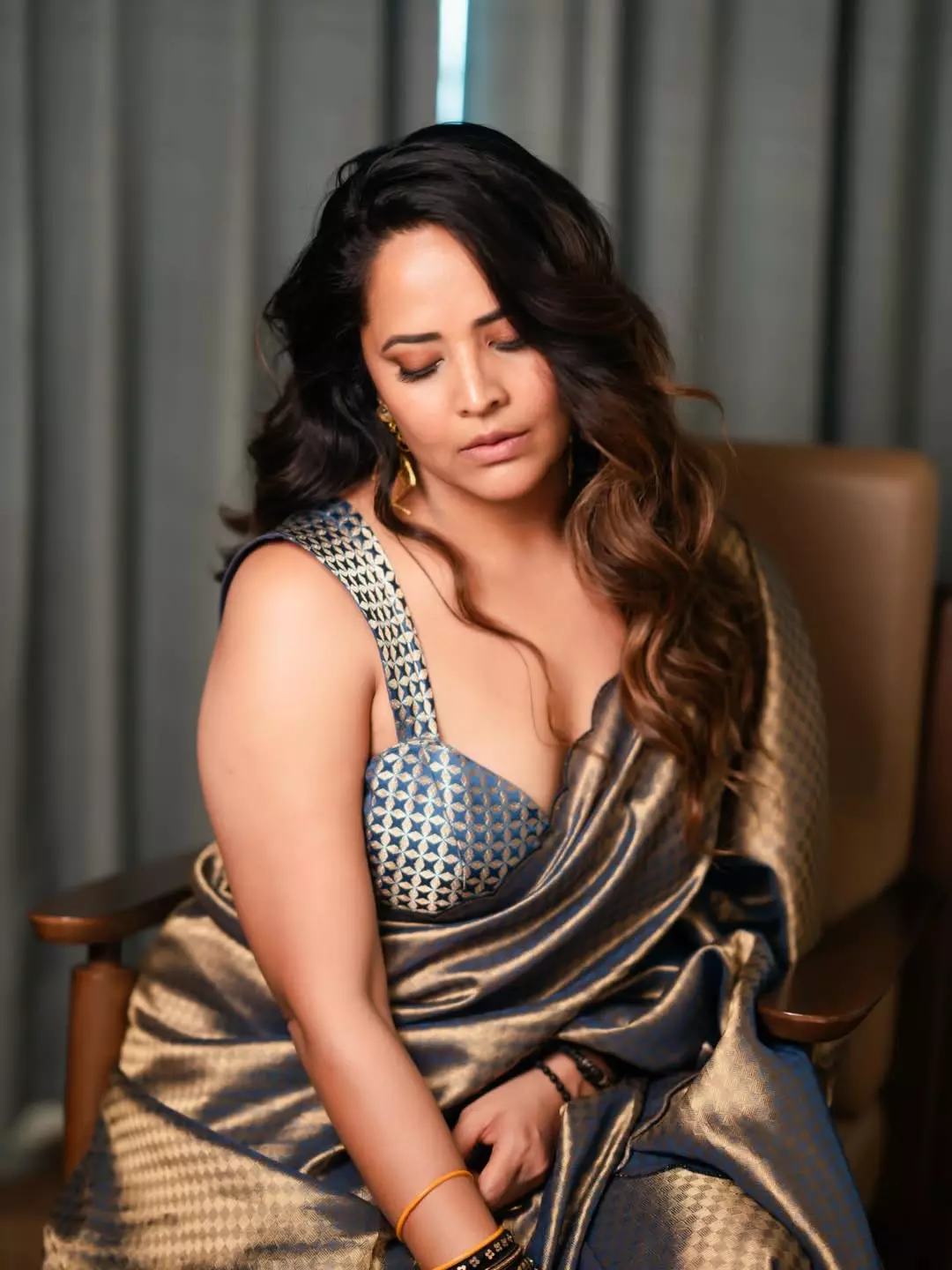 Anasuya Bharadwaj Welcomes 2026 With Her Husband in Pool