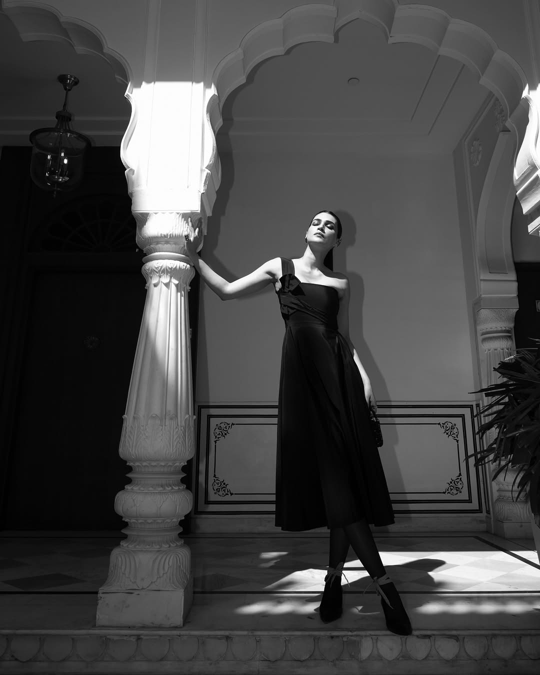 Grounded Grit: Kriti Sanon Redefines Modern Stardom