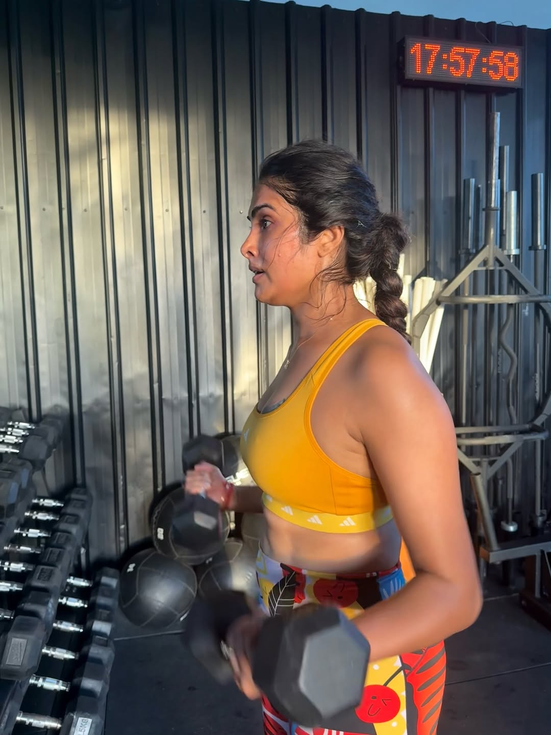 Divi Welcomes the Year with Poise and Positivity