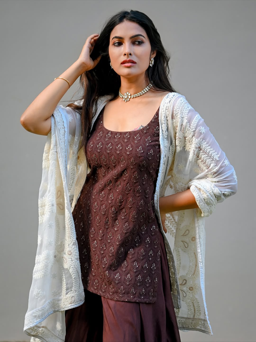 Divi Welcomes the Year with Poise and Positivity