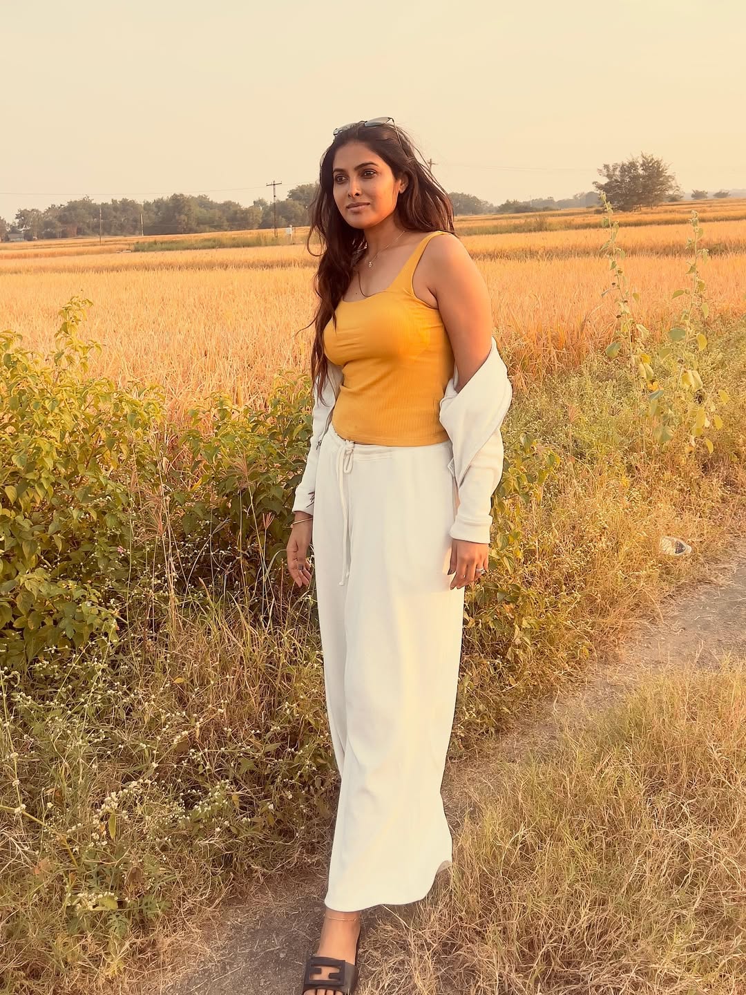 Divi Welcomes the Year with Poise and Positivity