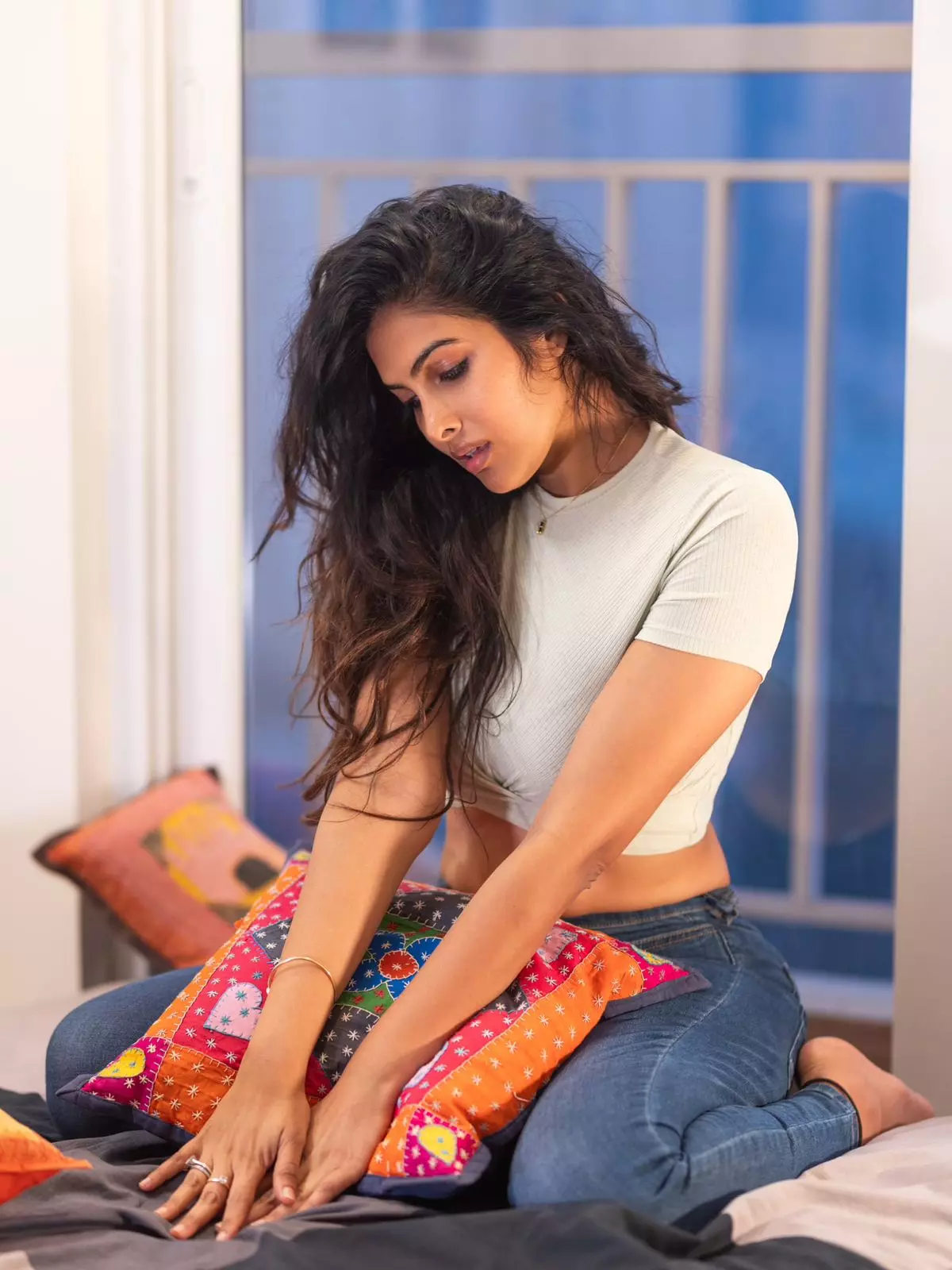 Divi Welcomes the Year with Poise and Positivity