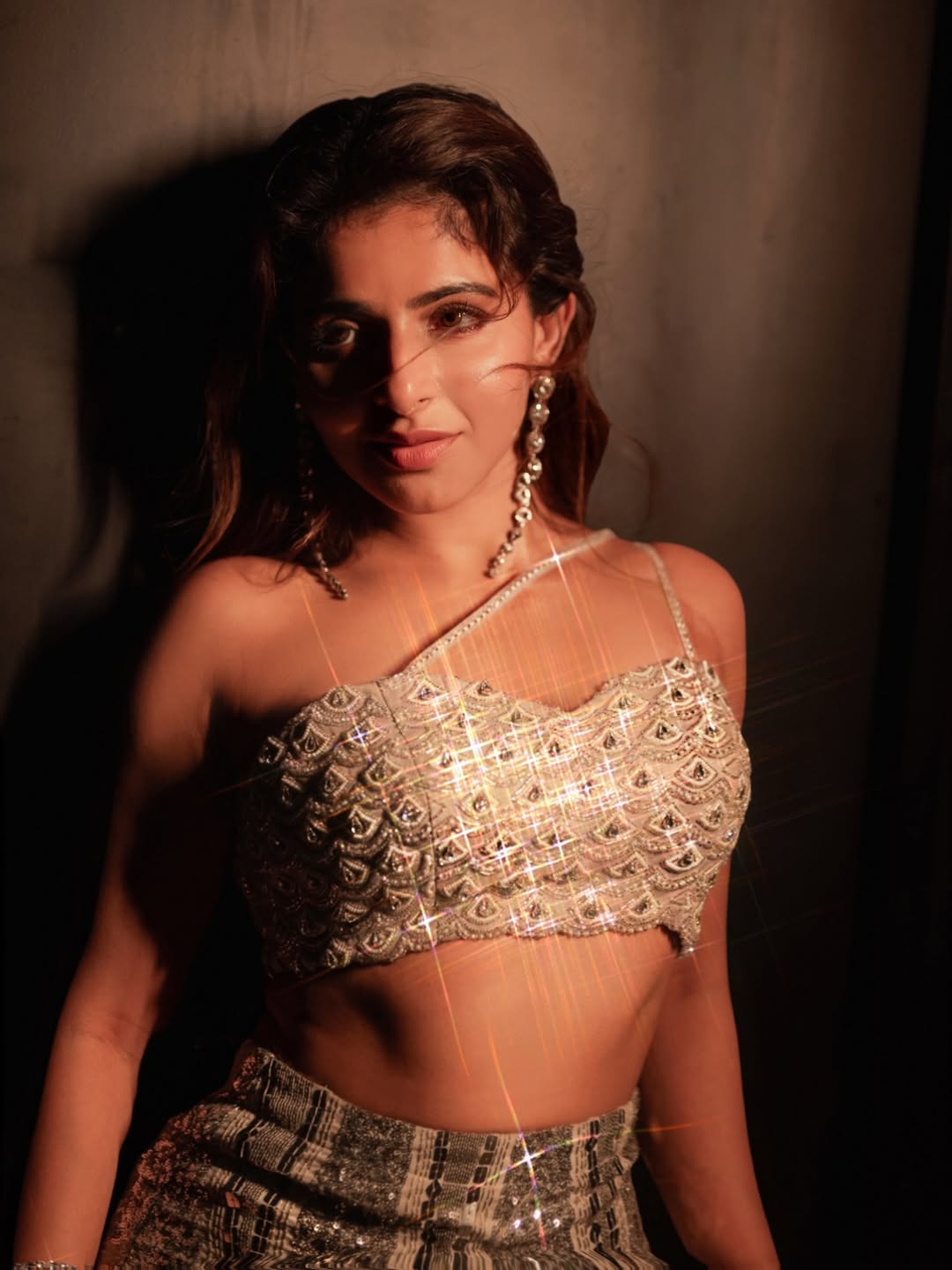 Iswarya Menon kicks off 2026 with new year message and stunning photos