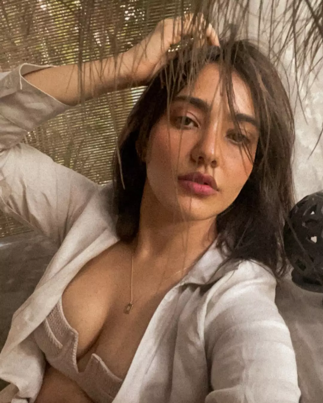 Neha Sharma welcomes 2026 with fitness and mindfulness