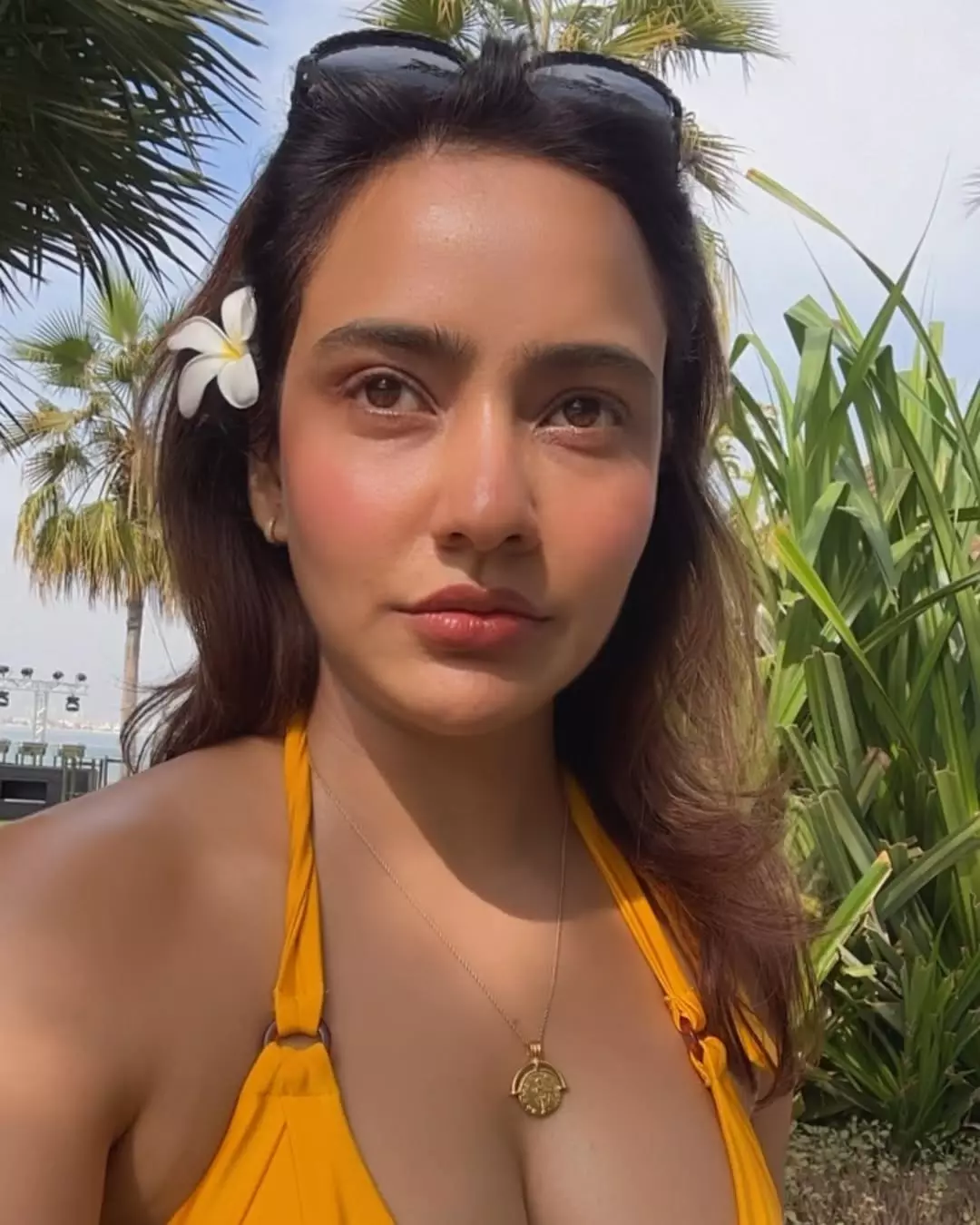 Neha Sharma welcomes 2026 with fitness and mindfulness