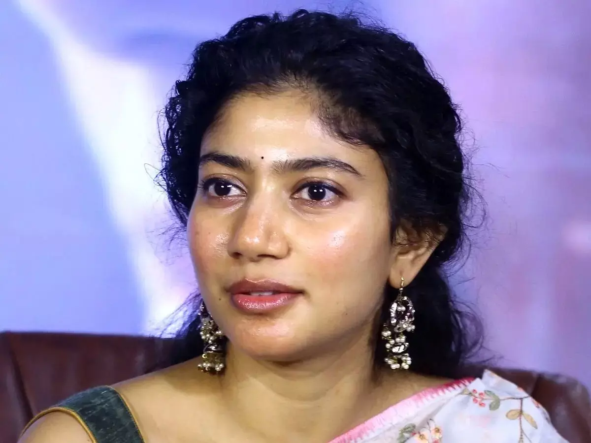 సాయిప‌ల్ల‌విని ఇబ్బందిపెట్టిన దురంధ‌ర్?