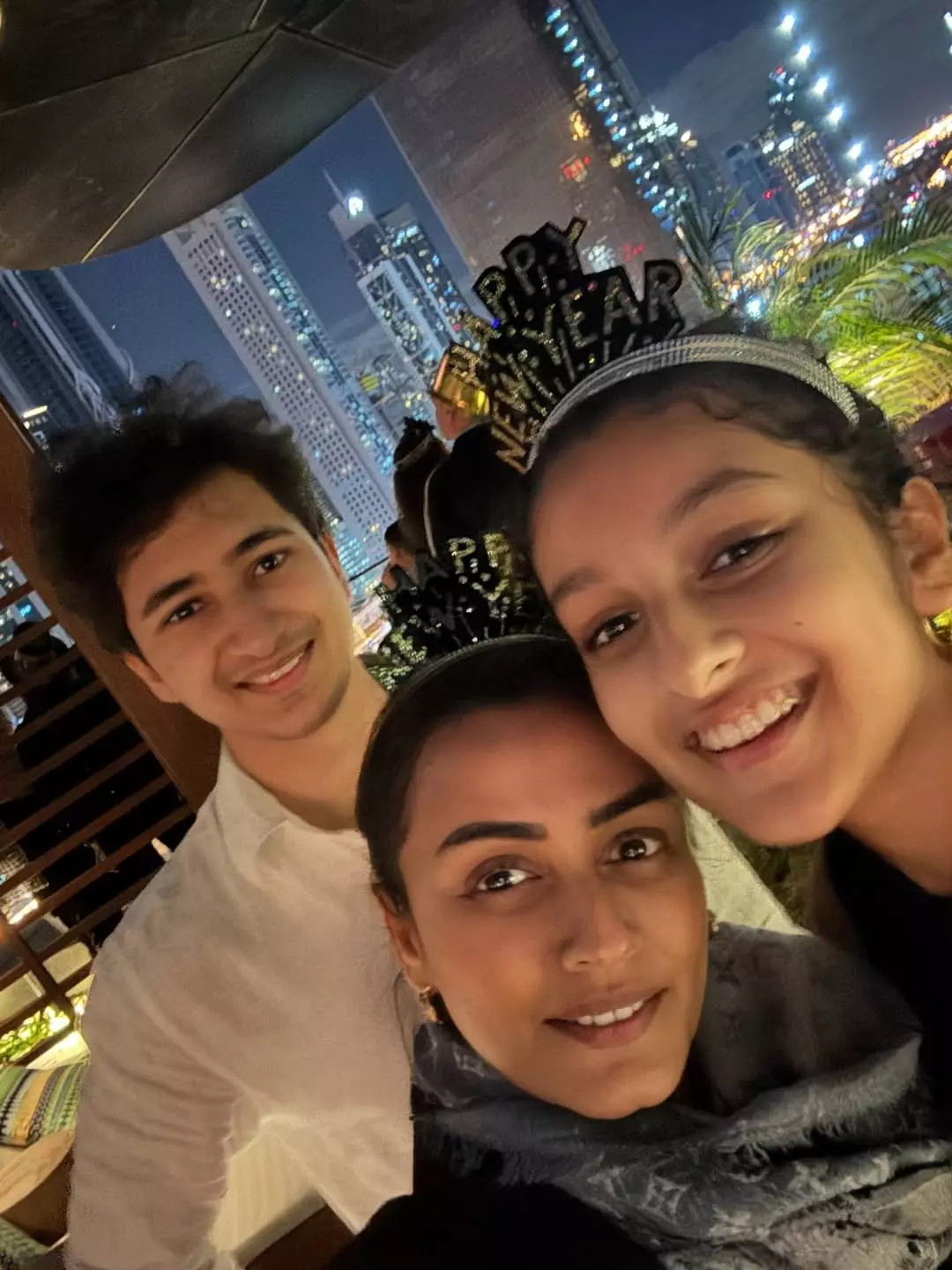 Mahesh Babu Welcomes 2026 with Family Love and Warm Moments