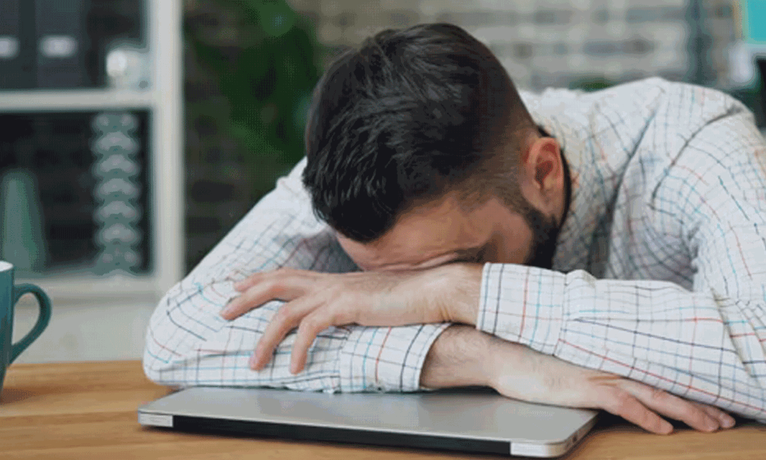 జాబ్ చేయడమే యమ డేంజర్ జాబ్ చేయడమే యమ డేంజర్