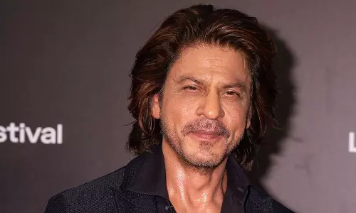 రూట్ మార్చిన షారుఖ్..