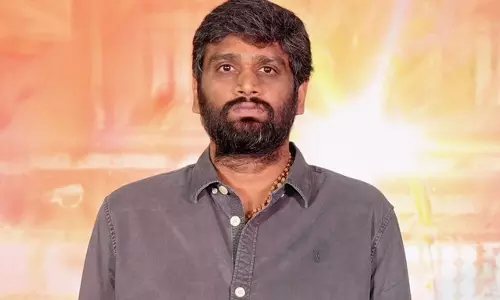 బాలీవుడ్‌పై విజ‌య్ డైరెక్ట‌ర్ ఫైర్‌!