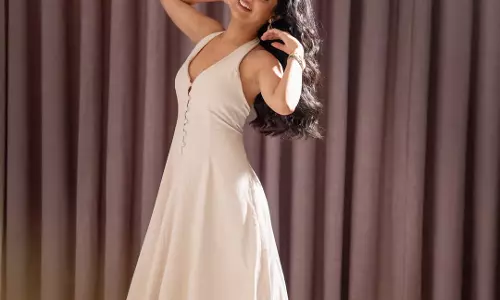 Riddhi Kumar Stuns as Anitha in The Raja Saab Promotions