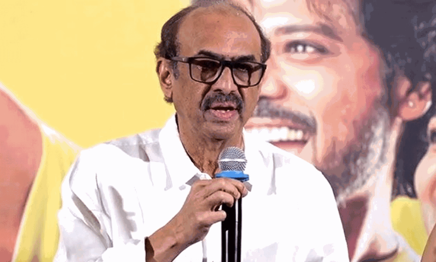 మూవీ చూశాకే అడ్వాన్స్.. కానీ సురేష్ బాబు ప్లాన్ ఏమైంది?