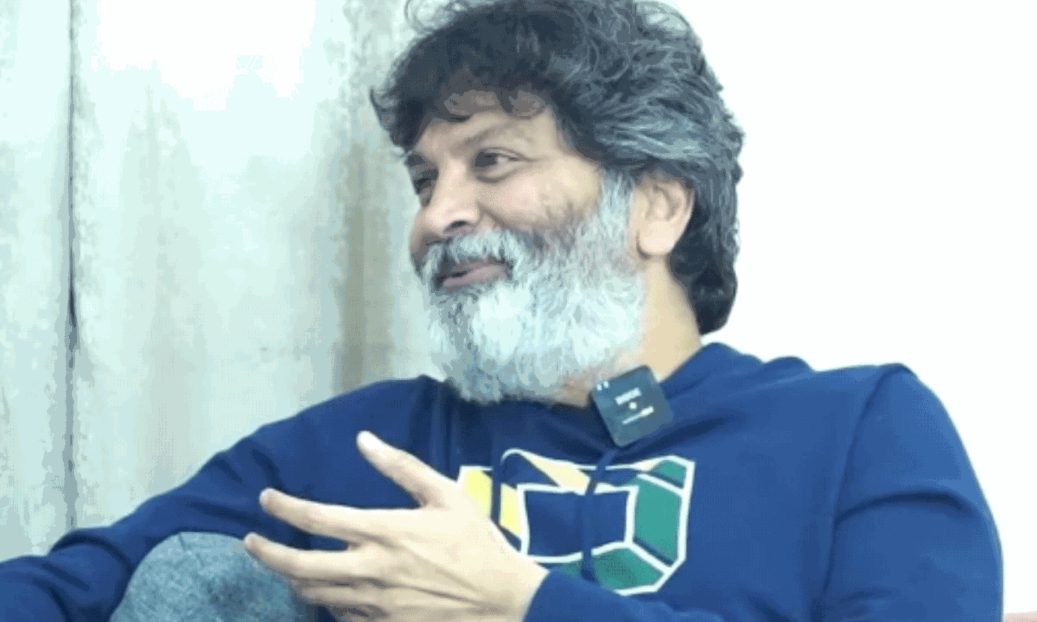 మ్యాడ్ హీరో.. త్రివిక్రం కలిసి వచ్చేలా..?