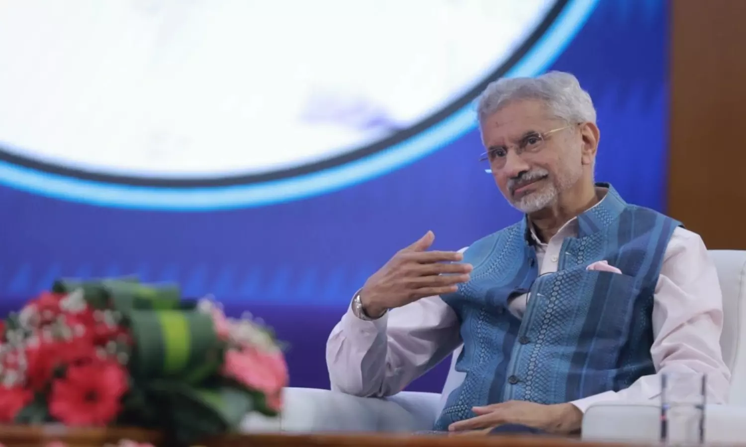 పాక్... మా చెడ్డ పొరుగు దేశం పాక్... మా చెడ్డ పొరుగు దేశం