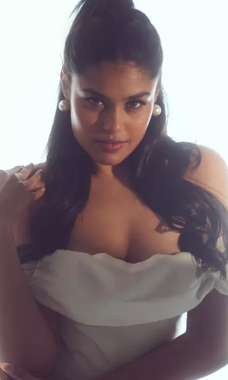 Faria Abdullahs New Year Glow: Ready to Kill It in 2026!