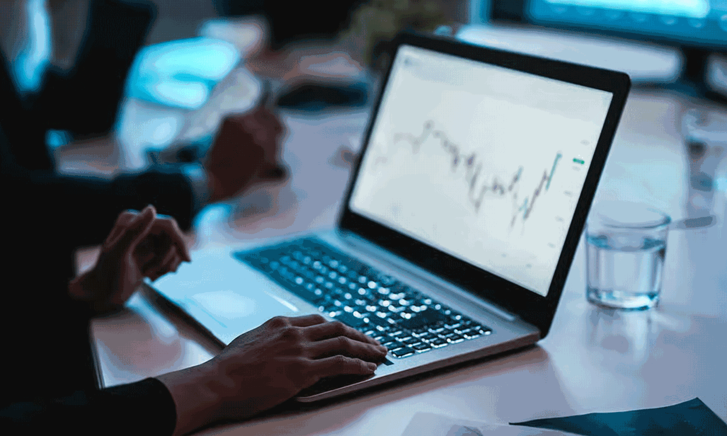 గ్లిచ్తో ఖాతాలోకి 40 కోట్లు.. వాటితో ఎంత సంపాదించాడంటే? గ్లిచ్తో ఖాతాలోకి 40 కోట్లు.. వాటితో ఎంత సంపాదించాడంటే?