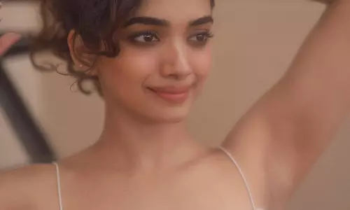 Saanve Megghanas Easy Smile Lights Up Instagram