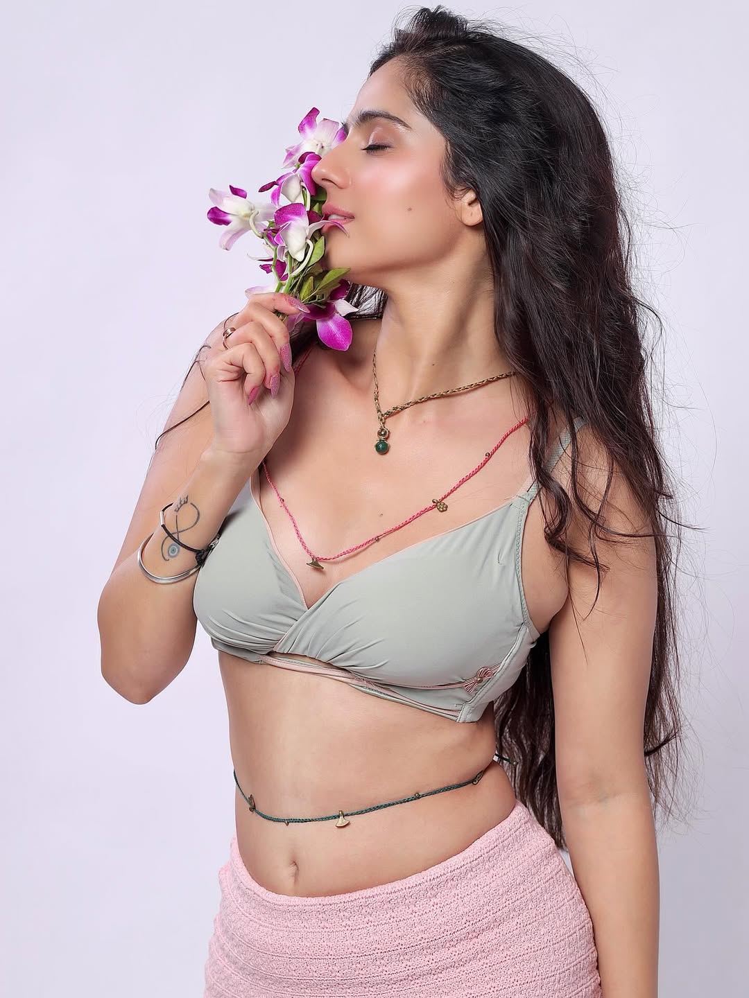 Rose Sardanas Floral Smile Will Make You Fall in Love Rose Sardanas Floral Smile Will Make You Fall in Love