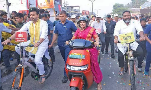 ఏపీ పోలీసుల రికార్డు యాత్ర.. 1300 కి.మీ. సైకిల్ ర్యాలీ చాలా స్పెషల్