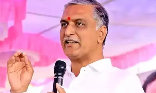 హరీశ్ కోసమే బహిష్కరణ.. బీఆర్ఎస్ లో ఇంటర్నెల్ టాక్!