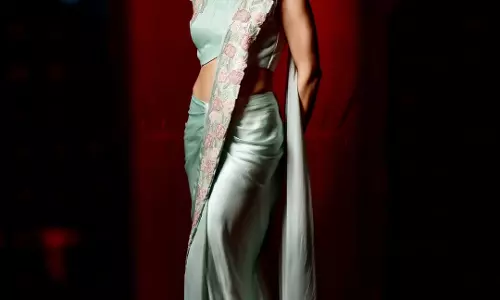 Regena Cassandrra: Lady-Like Charm with a Hint of Trouble