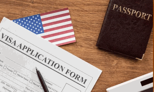 డిగ్రీలు పక్కనపెట్టండి.. ఫాలోవర్స్ పెంచండి.. అమెరికా వీసా కావాలంటే లైక్స్ ఉండాల్సిందేనా?